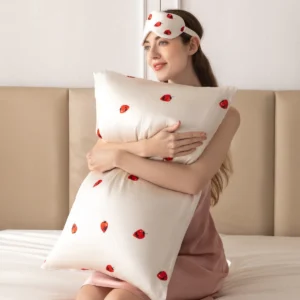 19 Momme Strawberry Silk Pillowcase With Eye Mask Set