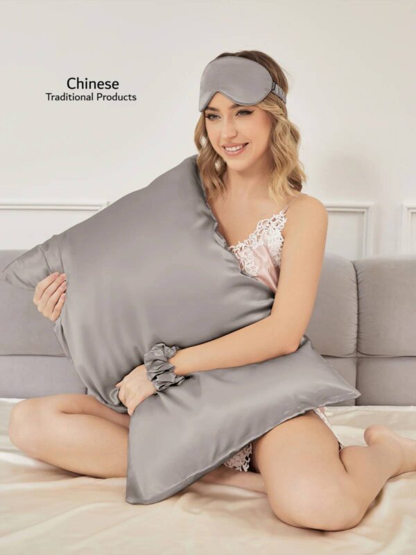 Premium 30 Momme Silk Pillowcase with Matching Accessories - Image 3