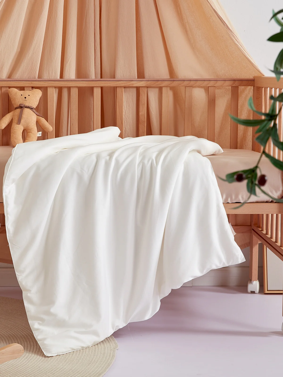All Seasons 6A Silk Comforter for Baby - Image 2