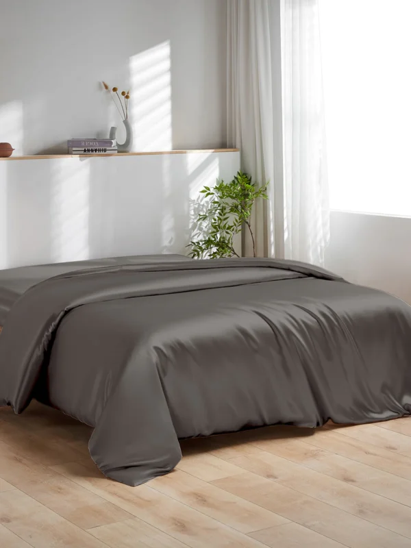 Washable 19 Momme Champagne Silk Duvet Cover - Image 5
